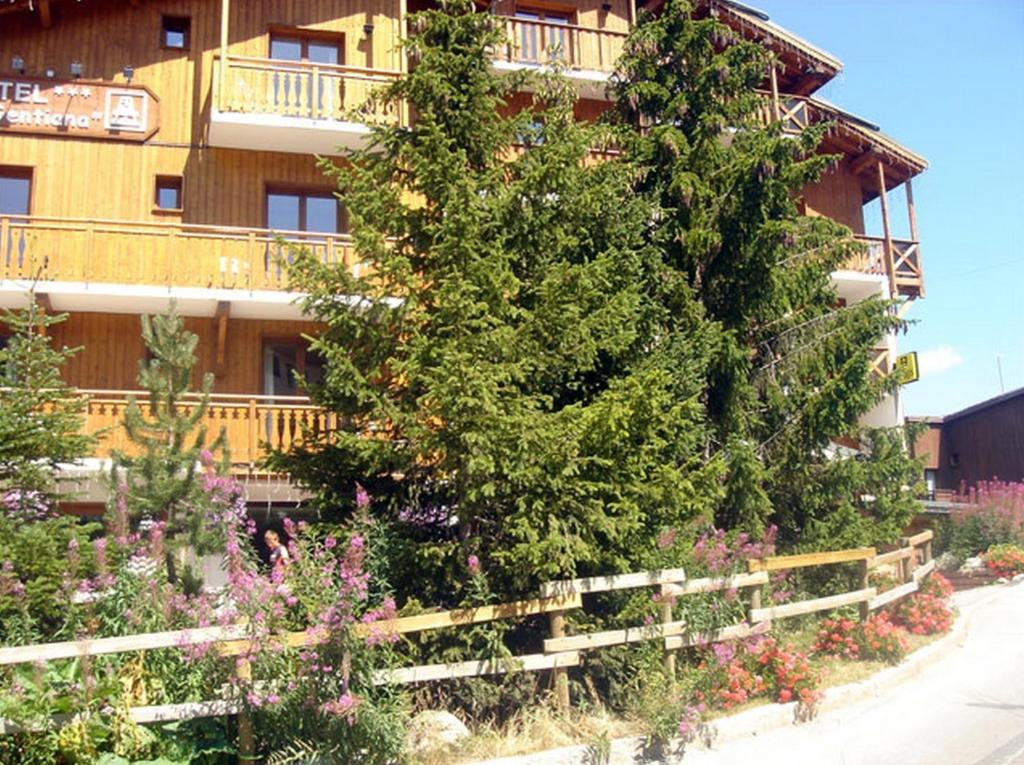 Hotel Le Gentiana Tignes Exterior photo